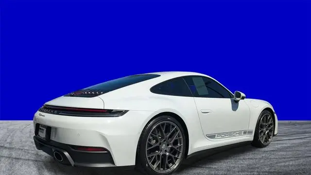 2025 Porsche 911 Carrera