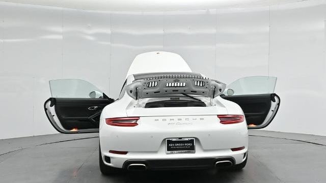 2017 Porsche 911 Carrera