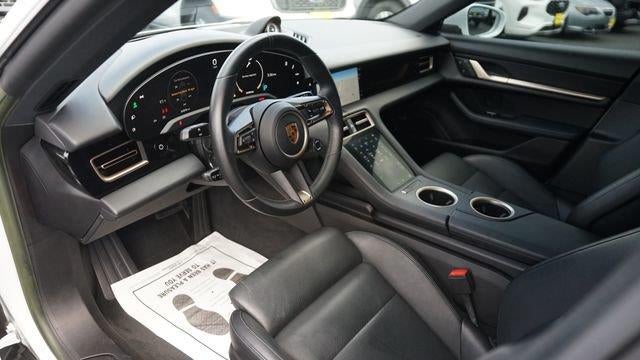 2022 Porsche Taycan Base
