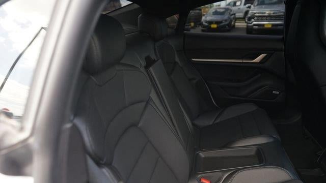 2022 Porsche Taycan Base