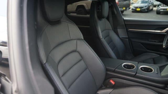 2022 Porsche Taycan Base