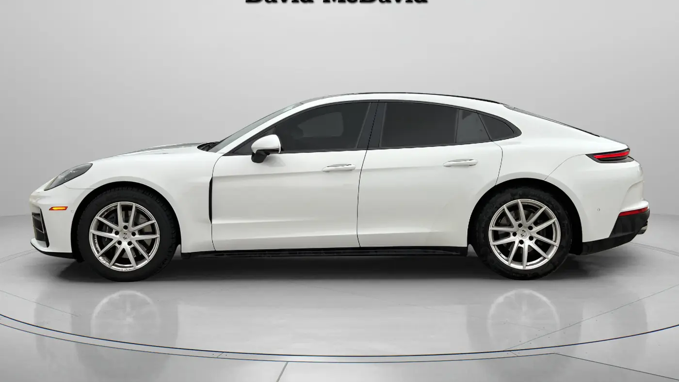 2024 Porsche Panamera Base