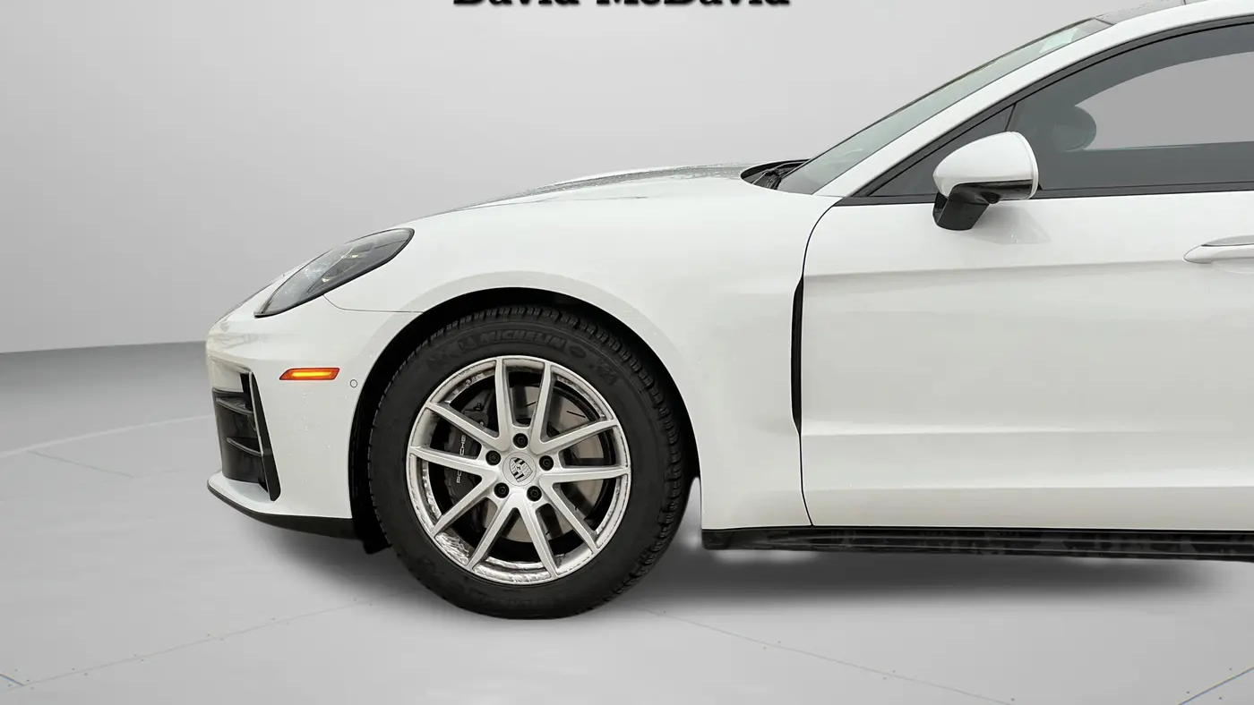 2024 Porsche Panamera Base