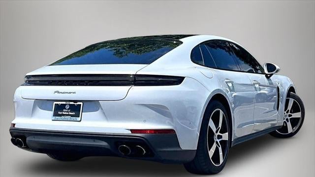 2025 Porsche Panamera 4