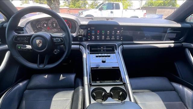 2025 Porsche Panamera 4