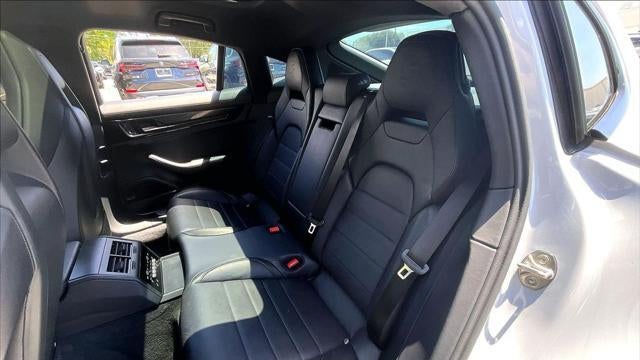 2025 Porsche Panamera 4