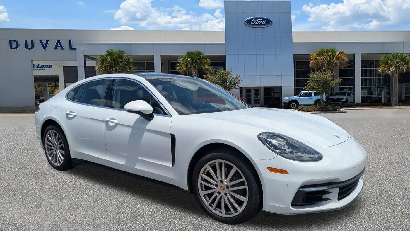 2017 Porsche Panamera 4S