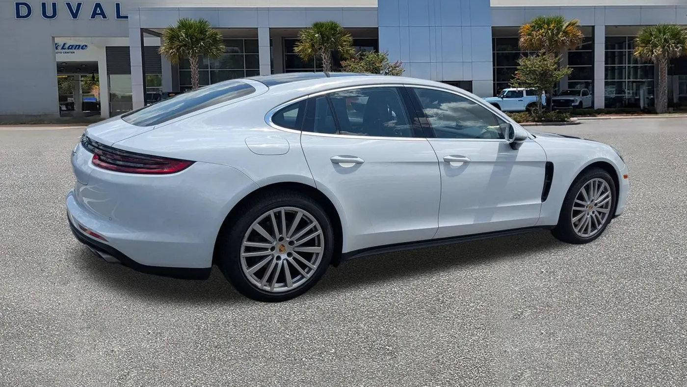 2017 Porsche Panamera 4S