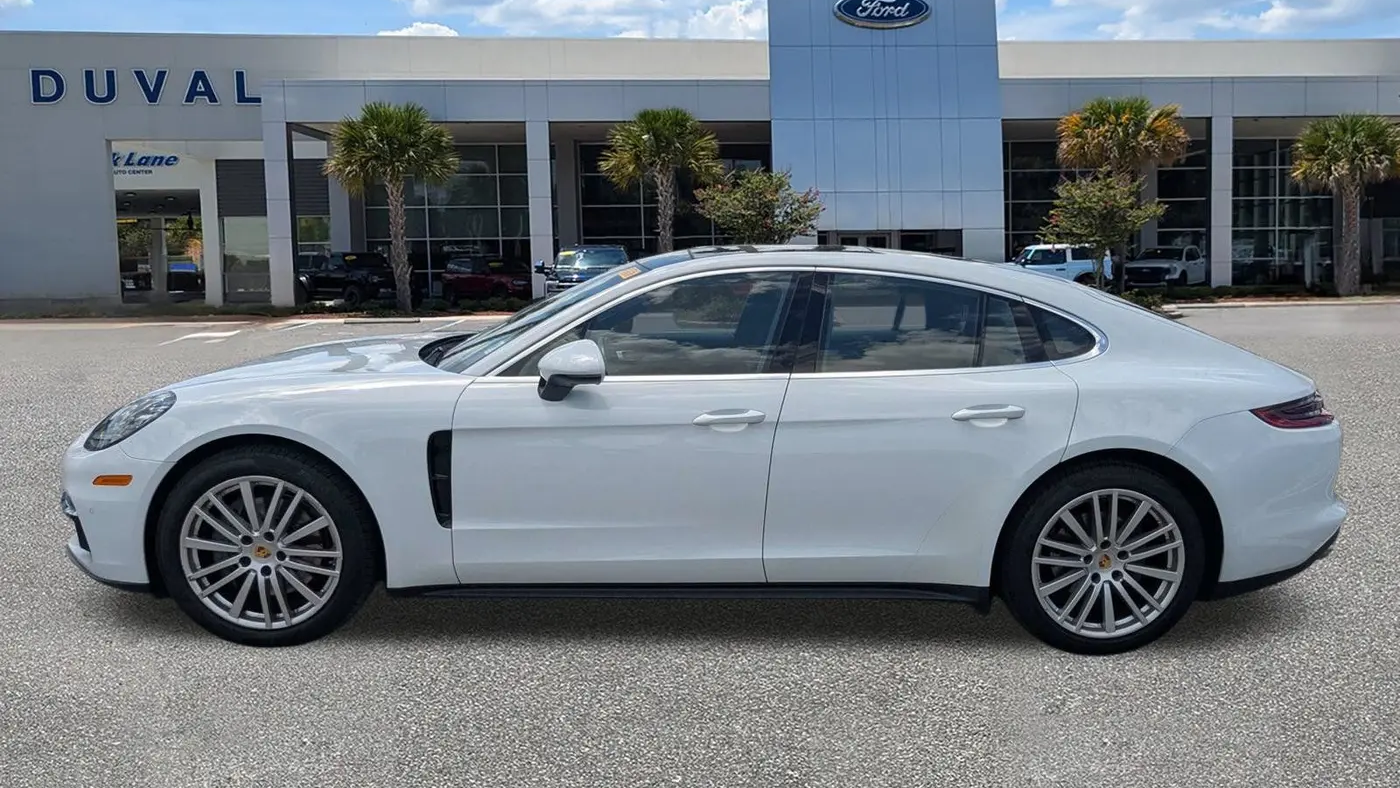 2017 Porsche Panamera 4S