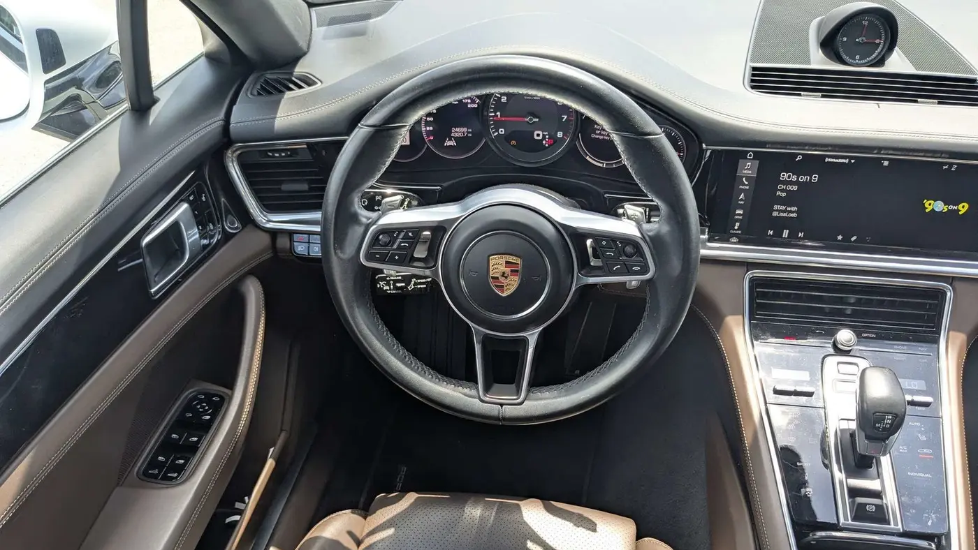 2017 Porsche Panamera 4S