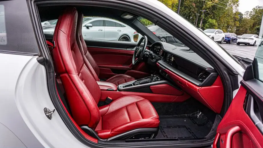2020 Porsche 911 Carrera S