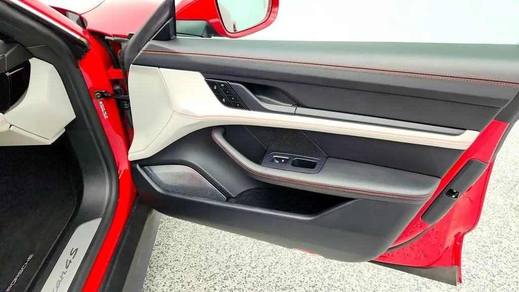 2024 Porsche Taycan 4S