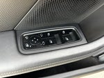 2020 Taycan Thumbnail 46