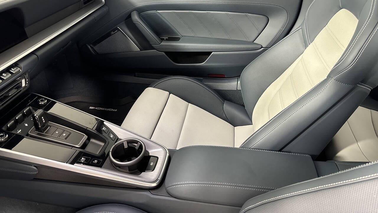 2025 Porsche 911 Turbo