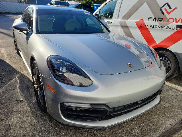 2019 Porsche Panamera GTS — photo 1 of 4