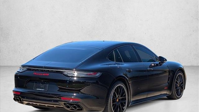 2021 Porsche Panamera GTS