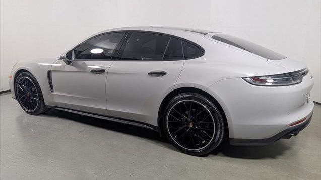 2023 Porsche Panamera Platinum Edition