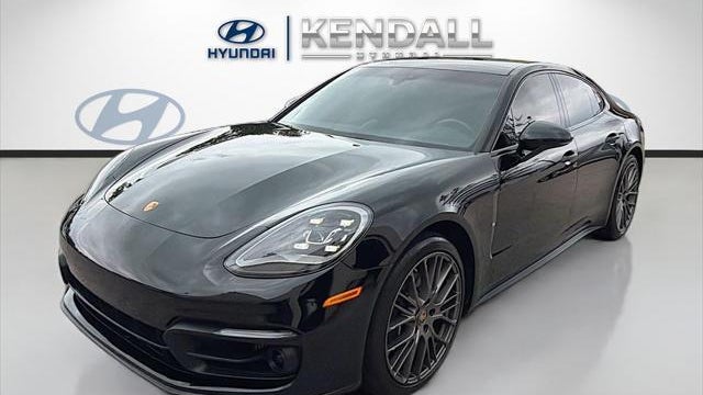 2023 Porsche Panamera Platinum Edition