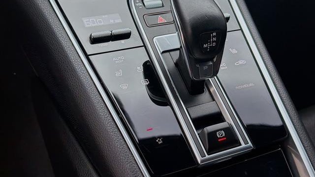 2023 Porsche Panamera Platinum Edition