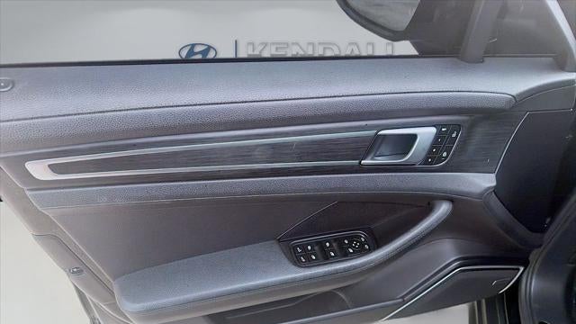 2023 Porsche Panamera Platinum Edition