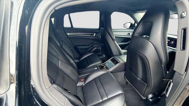 2023 Porsche Panamera Platinum Edition