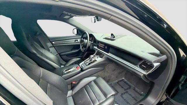 2023 Porsche Panamera Platinum Edition