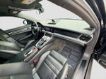 2023 Panamera Thumbnail 30