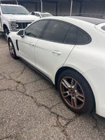 2023 Panamera Thumbnail 7