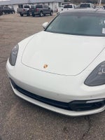 2023 Panamera Thumbnail 13