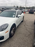 2023 Panamera Thumbnail 14