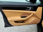 2023 Panamera Thumbnail 11