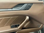 2022 911 Thumbnail 11