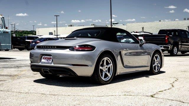 2023 Porsche 718 Boxster T