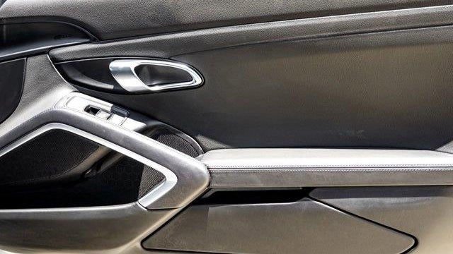 2023 Porsche 718 Boxster T