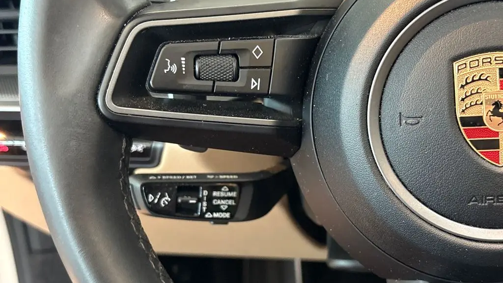 2020 Porsche 911 Carrera 4