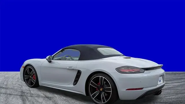 2024 Porsche 718 Boxster S