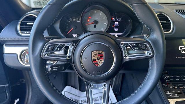 2024 Porsche 718 Boxster S