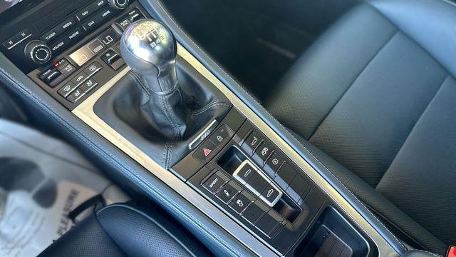2024 Porsche 718 Boxster S