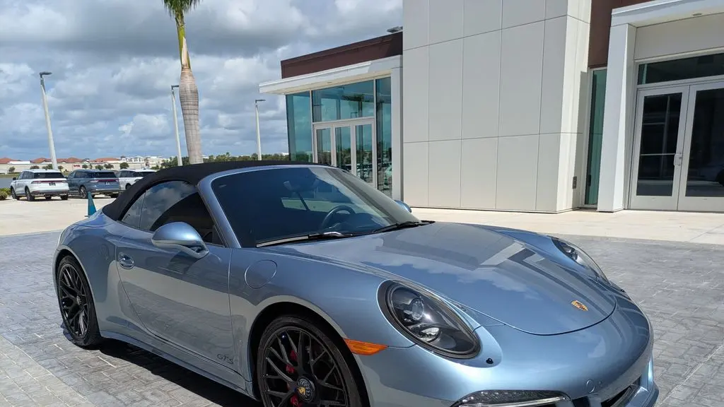 2016 Porsche 911 Carrera GTS