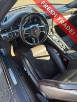 2019 911 Thumbnail 11