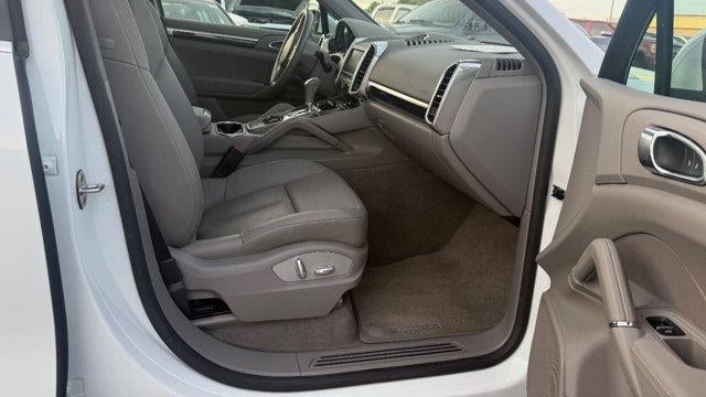 2013 Porsche Cayenne Base