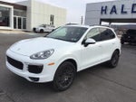 2017 Cayenne Thumbnail 2