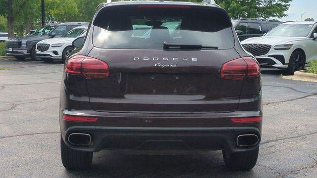 2016 Porsche Cayenne Base