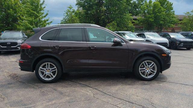 2016 Porsche Cayenne Base