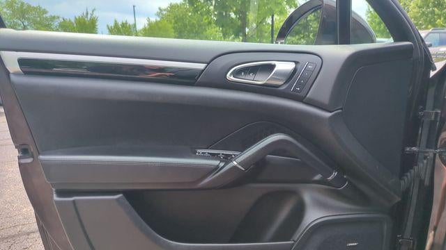 2016 Porsche Cayenne Base