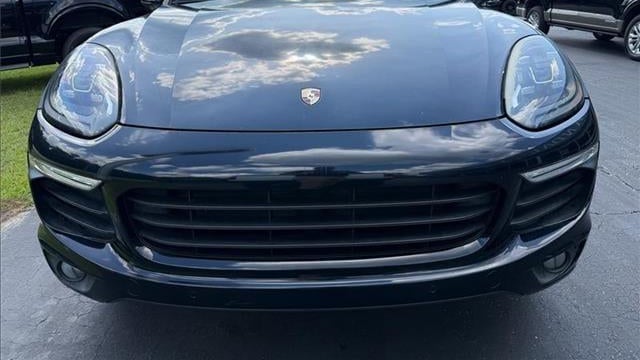 2016 Porsche Cayenne Base