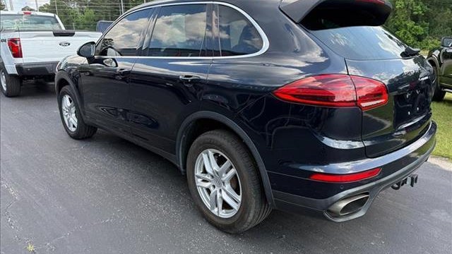 2016 Porsche Cayenne Base