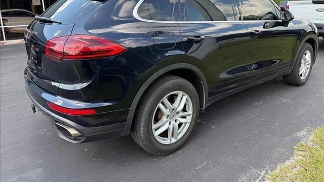 2016 Porsche Cayenne Base