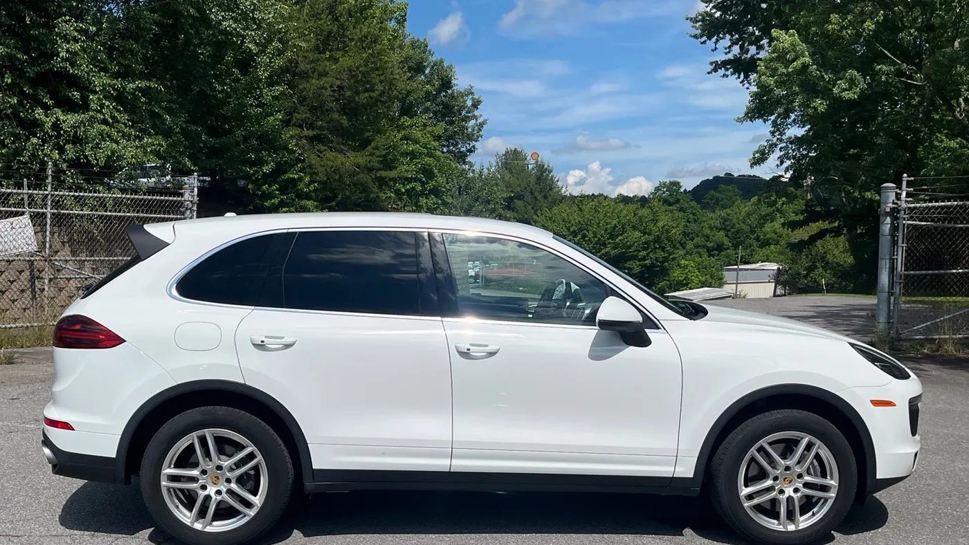 2016 Porsche Cayenne Base