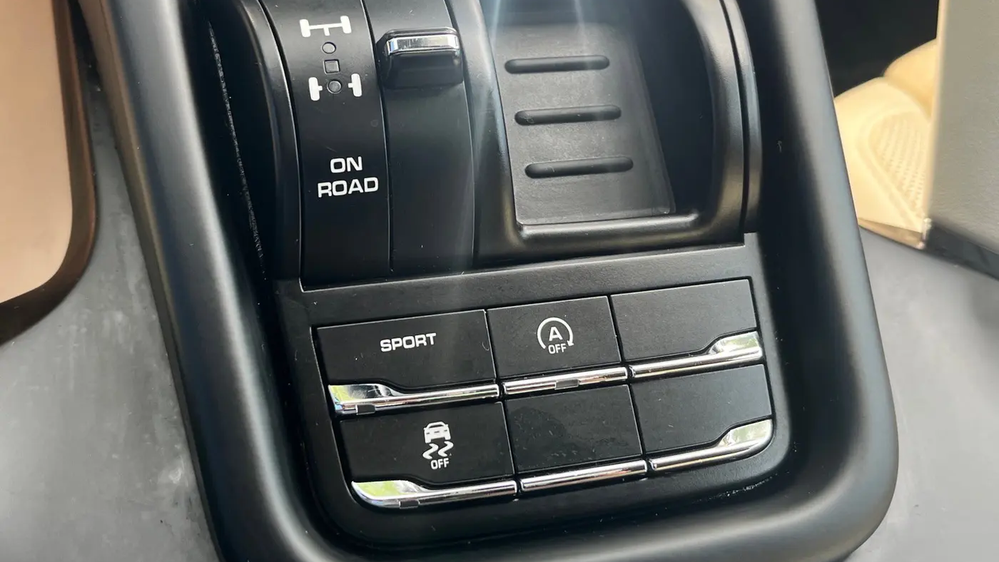 2016 Porsche Cayenne Base